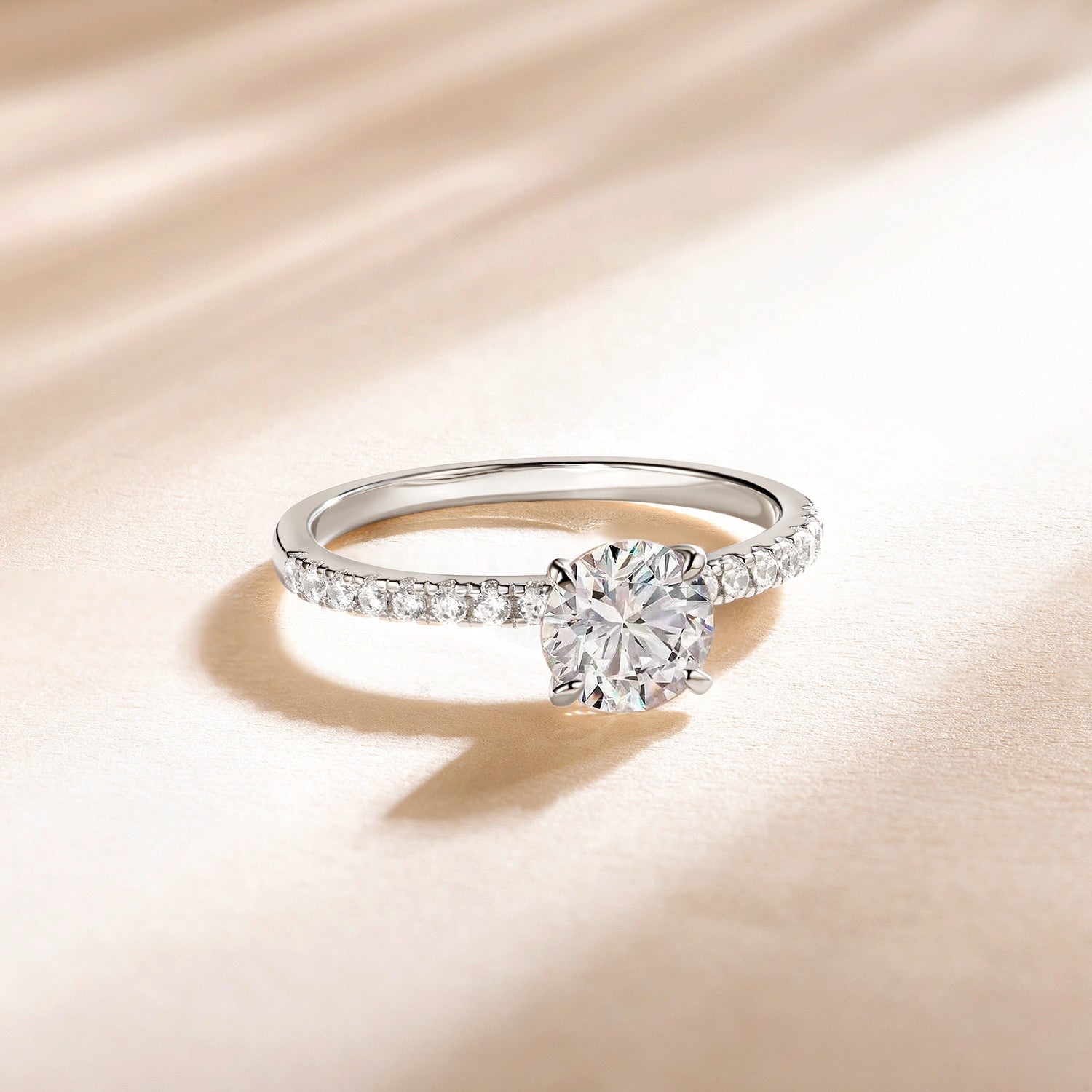 1 karaat moissanite (lab diamant) ring | 925 sterling zilver en witgoud verguld | Maat 17.25 mm/54