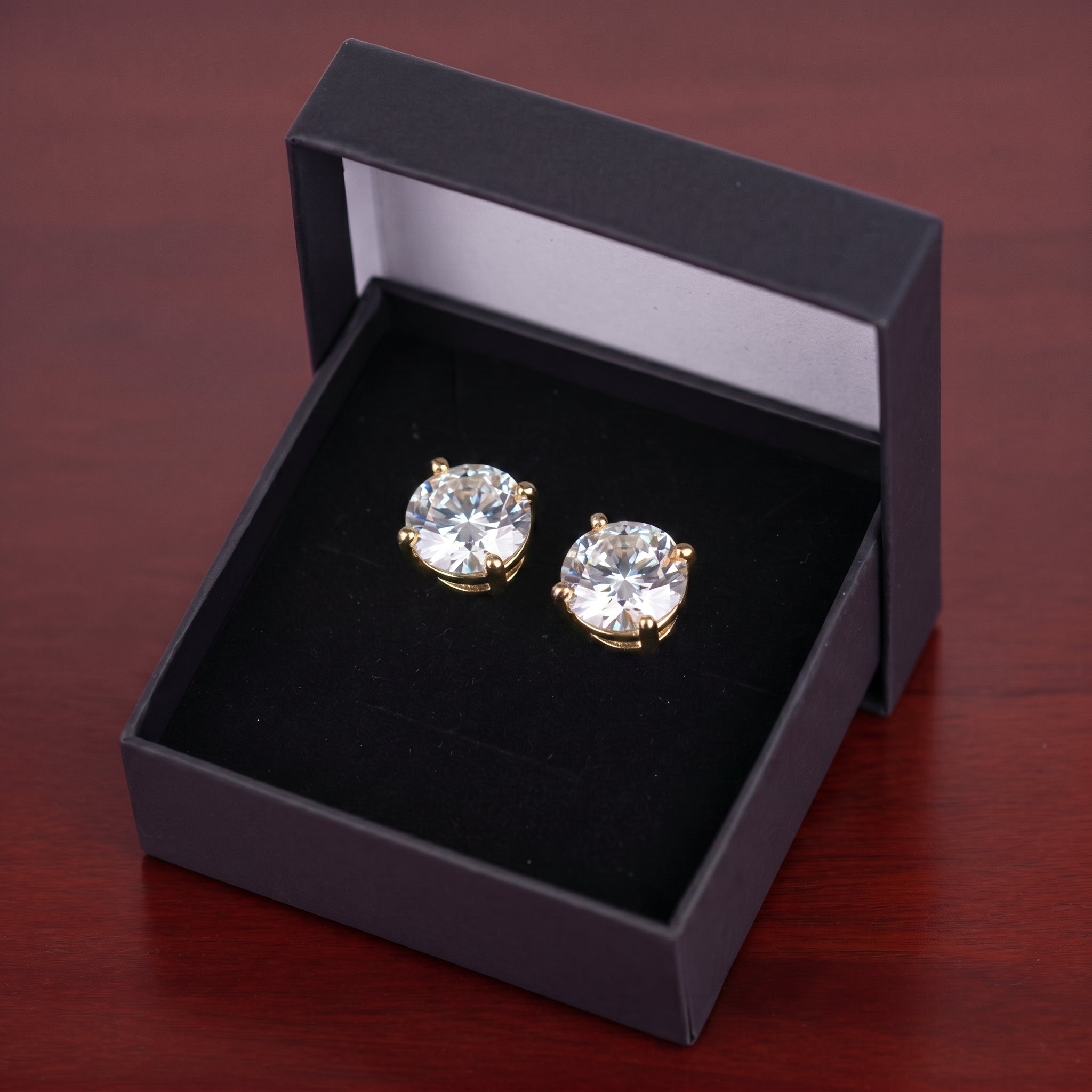 4 karaat moissanite (lab diamant) oorbellen | 925 sterling Zilver, 18k goud­verguld